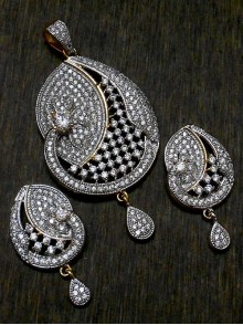 CZ Pendant With Earrings